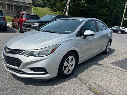 Used 2016 Chevrolet Cruze LS FWD image 3