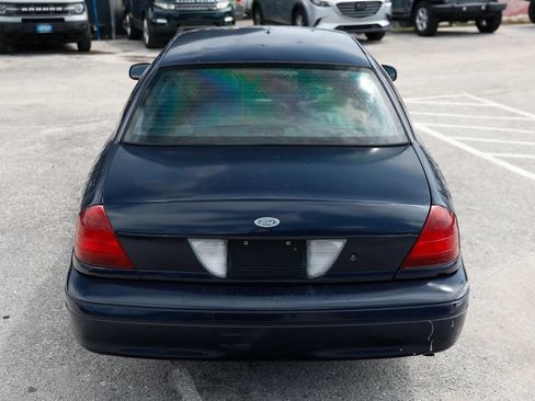 Used 2011 Ford Crown Victoria Police Interceptor w/ Comfort & Convenience Group RWD image 5