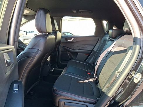 Used 2025 Ford Escape ST-Line image 10