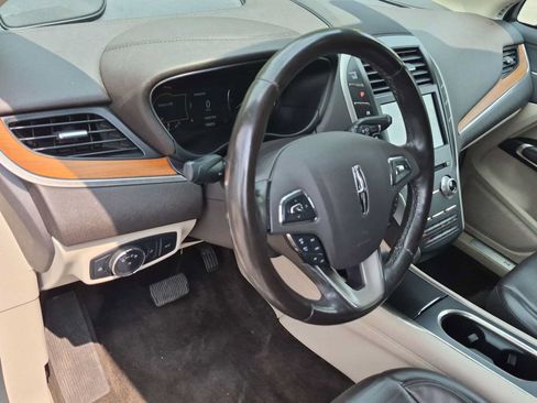 Used 2017 Lincoln MKC Select w/ Select Plus Package AWD/4WD image 10