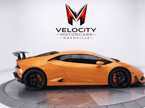 Used 2017 Lamborghini Huracan LP 610-4 AWD/4WD image 13