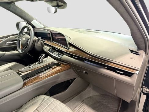 Used 2023 Cadillac Escalade Sport Platinum w/ LPO, ONYX Package AWD/4WD image 27