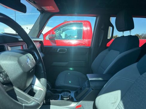 Used 2022 Ford Bronco Outer Banks image 18