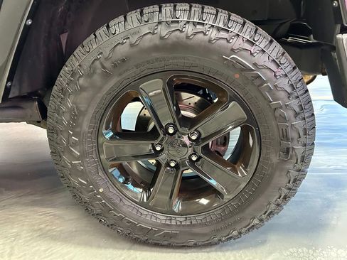 Used 2015 Jeep Wrangler Unlimited Sahara AWD/4WD image 20