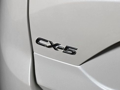 Used 2018 MAZDA CX-5 Touring w/ Preferred Equipment Package FWD image 24