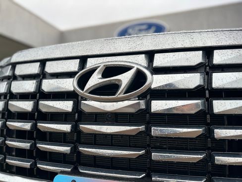 Used 2024 Hyundai Palisade Calligraphy image 16