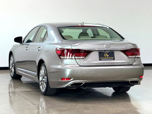 Used 2017 Lexus LS 460 image 5