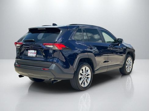 Used 2025 Toyota RAV4 XLE Premium FWD image 5