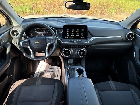 Used 2024 Chevrolet Blazer LT w/ Convenience Package FWD image 15