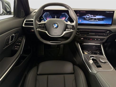 Certified 2025 BMW 330i Sedan w/ Convenience Package RWD image 21