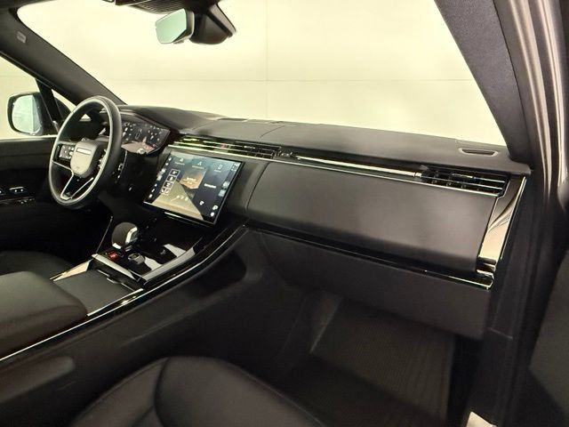 Used 2025 Land Rover Range Rover Sport Dynamic SE AWD/4WD image 14