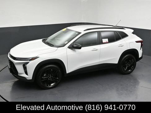 Used 2025 Chevrolet Trax ACTIV w/ Driver Confidence Package FWD image 23