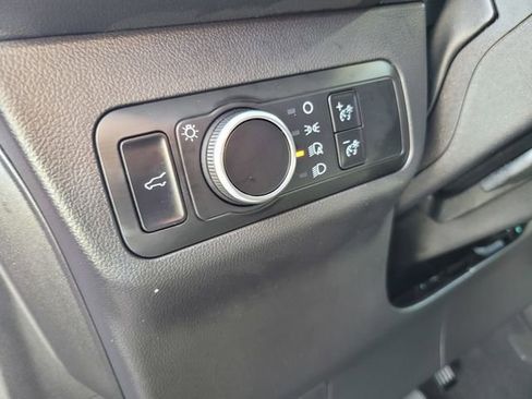 Used 2025 Ford Escape Active image 17