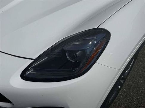 Used 2023 Maserati Grecale GT AWD/4WD image 7
