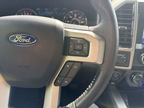 Used 2019 Ford F150 Lariat image 14