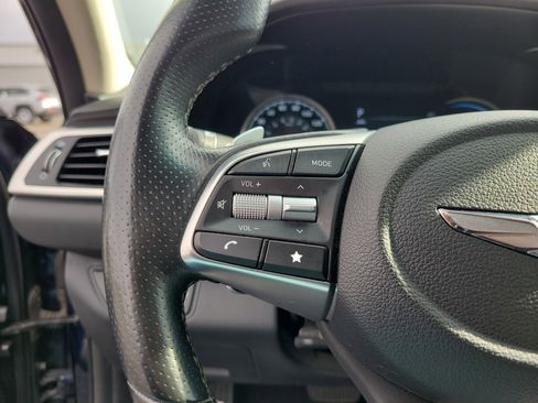 Used 2023 Genesis G70 2.0T image 22