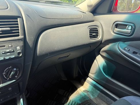 Used 2005 Nissan Sentra 1.8 S w/ (J01) Sunroof Pkg FWD image 25