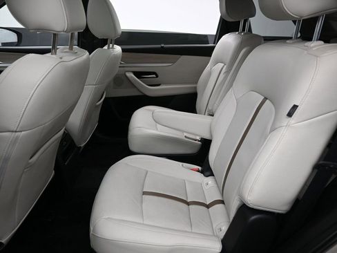 Used 2024 MAZDA CX-90 3.3 Turbo S w/ Premium Package image 27