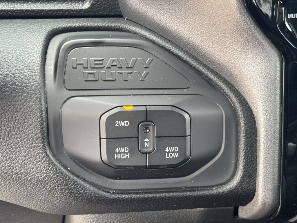 Used 2025 RAM 2500 Big Horn AWD/4WD image 21