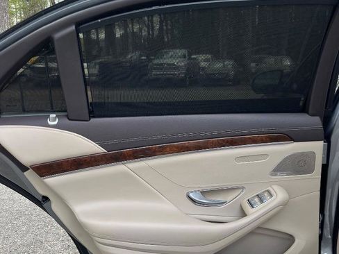 Used 2015 Mercedes-Benz S 550 4MATIC Sedan image 23