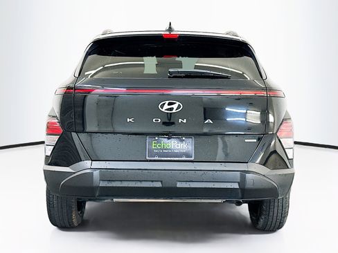 Used 2025 Hyundai Kona SEL image 7