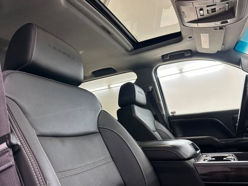 Used 2016 GMC Sierra 2500 Denali w/ Duramax Plus Package image 31