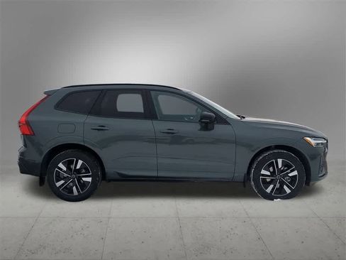 New 2026 Volvo XC60 B5 Plus w/ Protection Package Premier image 7