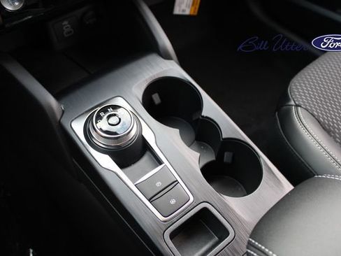 New 2025 Ford Escape SE image 12