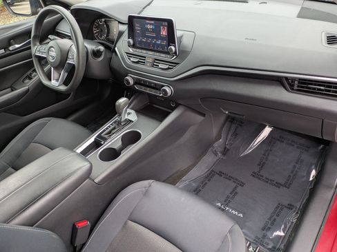 Certified 2022 Nissan Altima 2.5 SV image 34