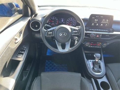 Used 2019 Kia Forte LXS image 12