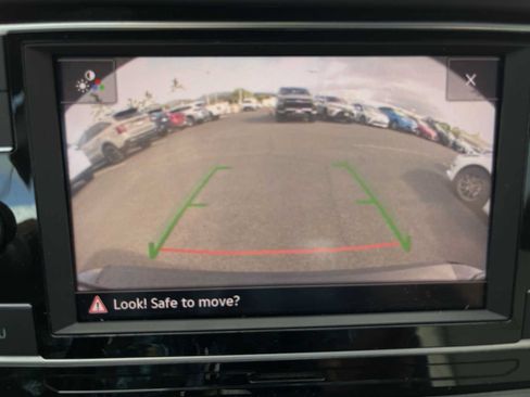 Used 2020 Volkswagen Jetta R-Line w/ R-Line Cold Weather Package FWD image 25