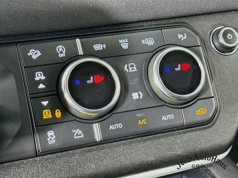 Used 2022 Land Rover Defender 110 S AWD/4WD image 27