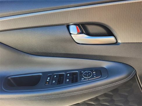 Used 2019 Hyundai Santa Fe Limited image 23