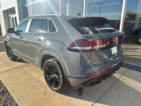New 2026 Volkswagen Atlas Cross Sport SEL R-Line image 6