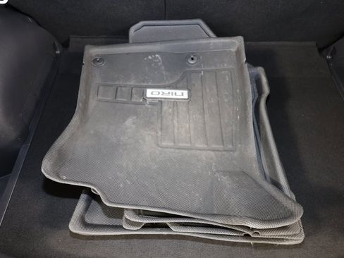 Used 2024 Kia Niro EX image 43