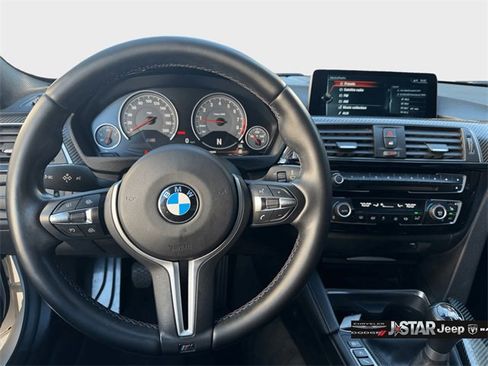 Used 2017 BMW M3 image 11