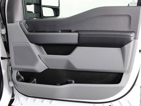 Used 2024 Ford F350 XLT w/ FX4 Off-Road Package image 35