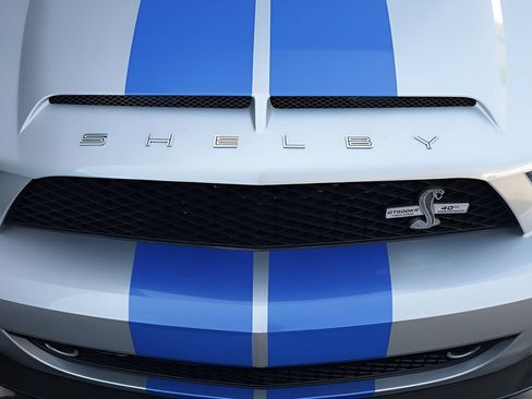 Used 2008 Ford Mustang Shelby GT500 RWD image 8