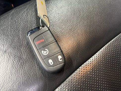 Used 2019 Jeep Compass Limited AWD/4WD image 26
