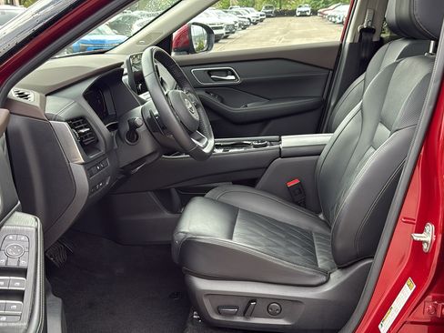 Used 2023 Nissan Rogue Platinum w/ Platinum Premium Package AWD/4WD image 8