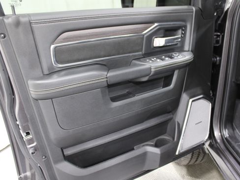 Used 2025 RAM 2500 Laramie image 7
