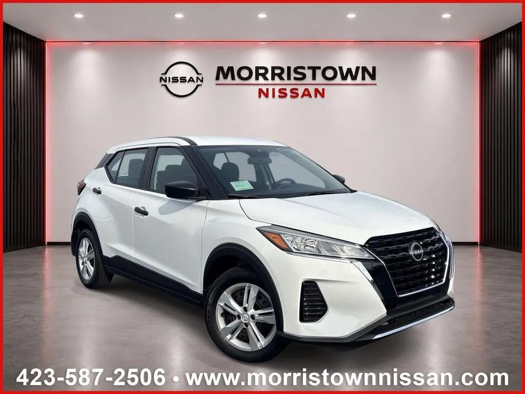 Used 2025 Nissan Kicks Play S FWD image 1