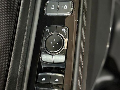 Used 2023 Lincoln Aviator 2WD w/ Premium Package image 33