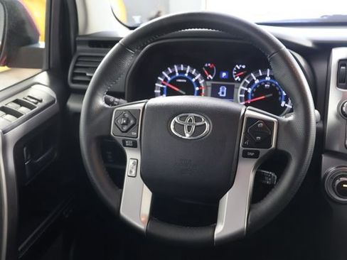 Used 2019 Toyota 4Runner Limited AWD/4WD image 10