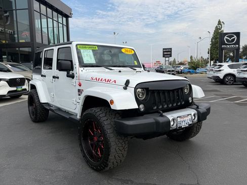 Used 2018 Jeep Wrangler Unlimited Sahara AWD/4WD image 2