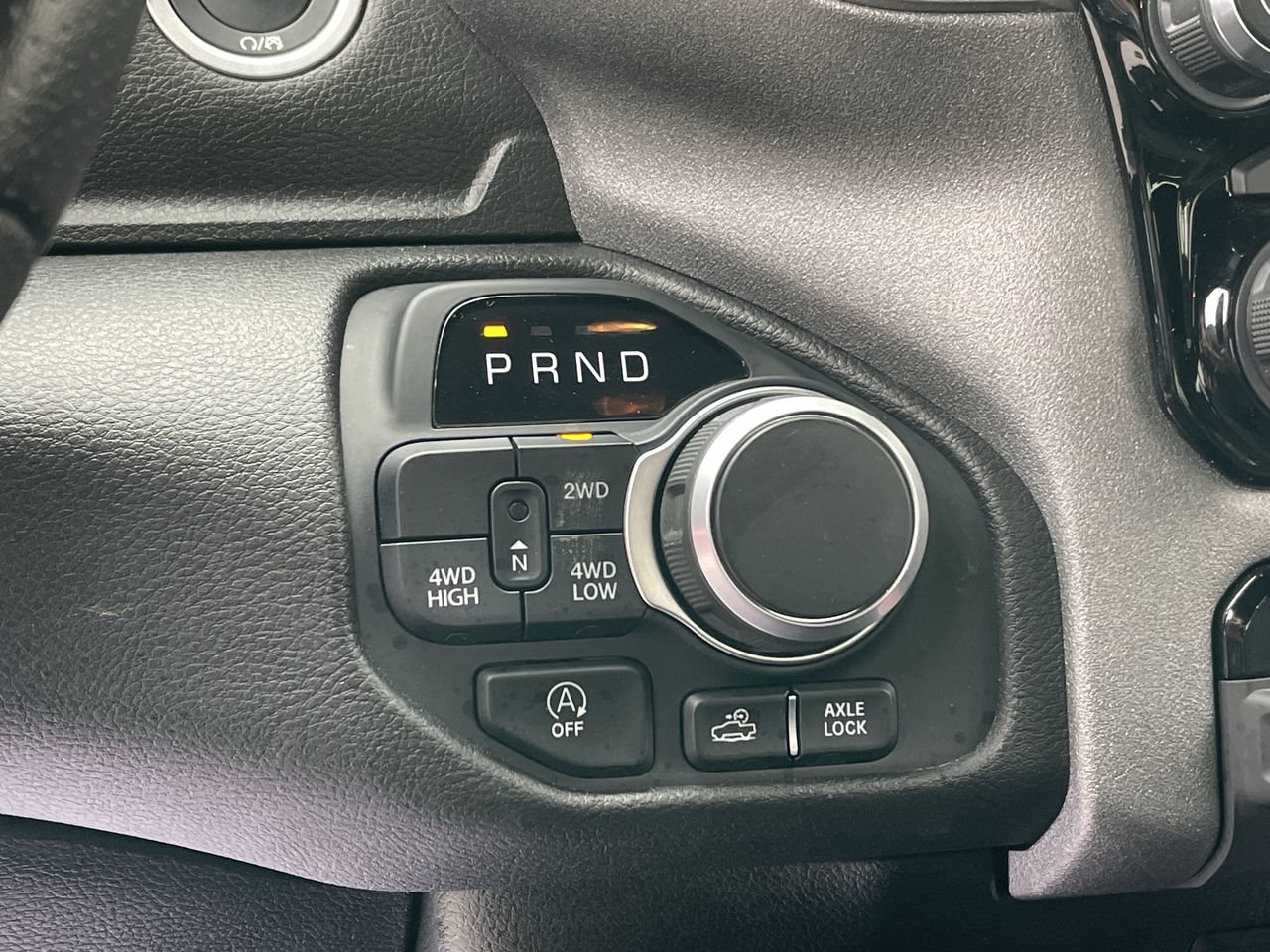 Used 2025 RAM 1500 Warlock AWD/4WD image 19