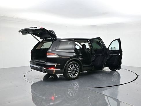Used 2024 Lincoln Aviator Reserve image 49