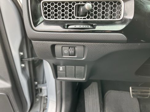 Certified 2025 Honda Civic Sport image 25