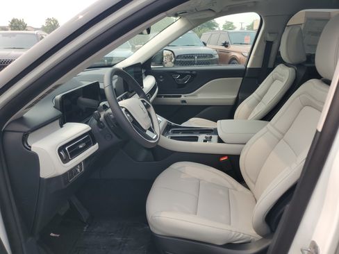 New 2026 Lincoln Aviator Reserve AWD/4WD image 11