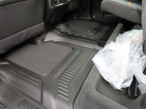 Used 2026 GMC Sierra 2500 AT4 image 75